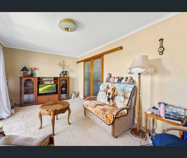 Family Home in Prime Location - Photo 1