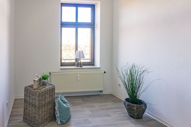 3-Raum-Dachgeschosswohnung mit Badewanne - Foto 1