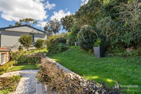 Spacious four bedroom home in Salamander Bay - Photo 5