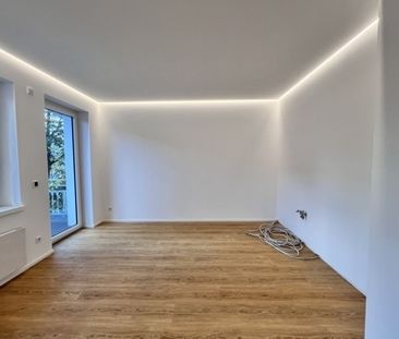 Erstklassige Wohnung mit Balkon, kernsaniertes Haus, an Fußgängerzo... - Foto 1