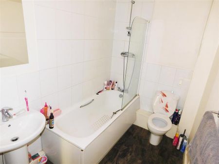 2 bedroom detached house to rent - Photo 2