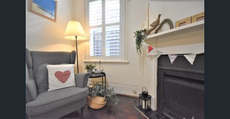 Traditional period semi with modern updates moments to amenities - Photo 5