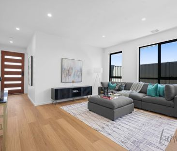 Stunning 4-Bedroom Home in Prime Wollert Location - Photo 2