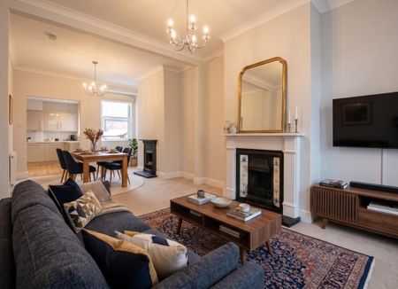 2 bedroom terraced house to rent - Photo 4