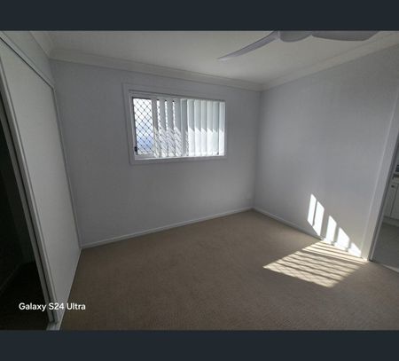 6 Wandsworth Street, Cranley, Qld 4350 - Photo 3