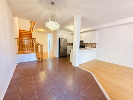 For Lease - 137 Laramie Crescent, Vaughan, Ontario - Photo 3