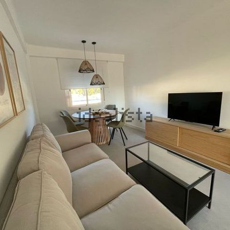 Alquiler de piso en Calle Cristo de la Epidemia - Photo 1