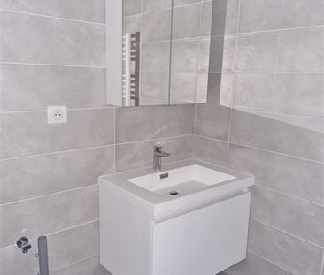 Location Appartement 2 pièces 45m² - Photo 3