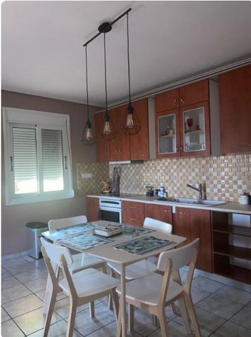 Διαμέρισμα για ενοικίαση Μαύρο Λιθάρι (Ανάβυσσος) - Photo 4