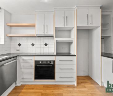 Modern 2-Bedroom Unit in the Heart of Clayfield - Photo 3