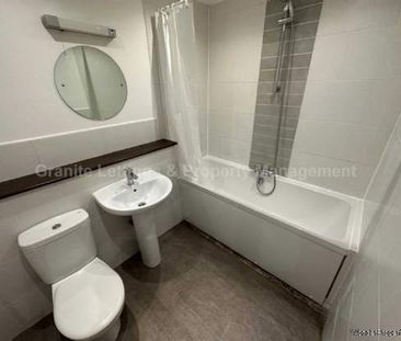 2 bedroom property to rent in Cheadle - Photo 1