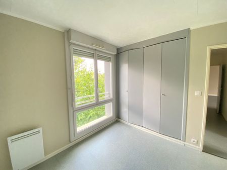 Location Appartement 4 pièces 88m² - Photo 3