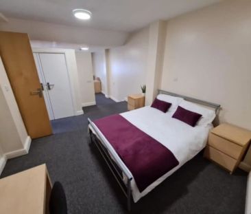 Gold Ensuite - Photo 5