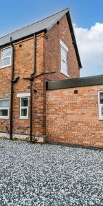 Brand New Studios and Ensuites with Driveway Studio 4 - Photo 3