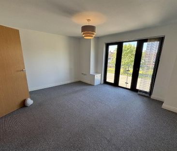 Apt 48, Skye Buildings, Drumadoon Square, Dundonald, Belfast, BT16 2QN - Photo 3