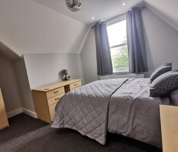 1 bedroom in a house share to rent - Photo 1