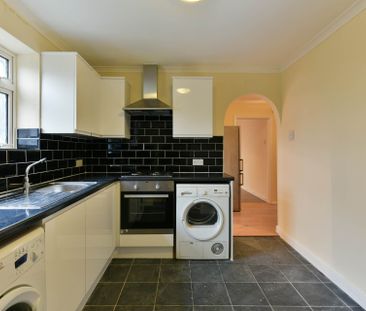 Rosebank, Epsom - Photo 3