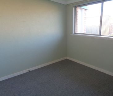 Great Location Duplex - Photo 1