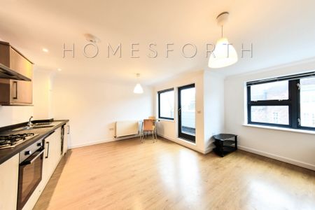 1 Bedroom Flat - Photo 3
