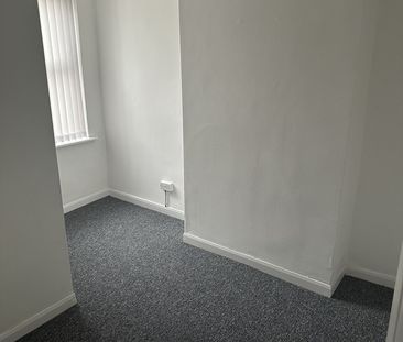 3 Bed Terraced House, Craven St, CH41 - Photo 4