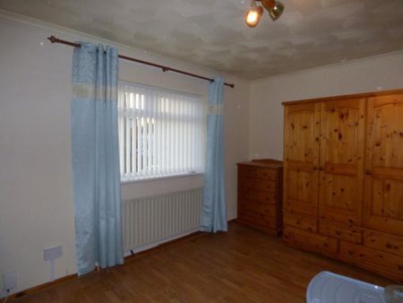 2 bedroom semi-detached house to rent - Photo 5