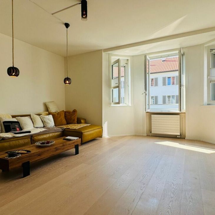 Hochwertige 3.5-Zimmerwohnung - möbliert oder unmöbliert, mit Balkon und eigener WM/TU - Photo 1