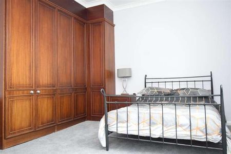 College Grove Road, Wakefield, WF1 - Photo 2