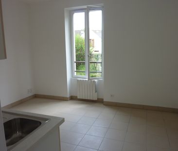 Location Appartement 2 pièces 26m² ORRY LA VILLE 60560 - Photo 2