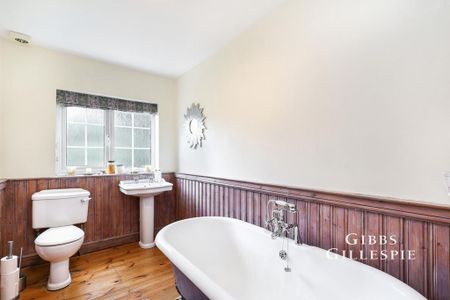 5 bedroom detached house to rent - Photo 4