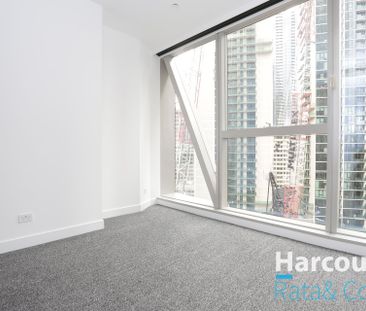 Stunning Like New Apartment! - Photo 5