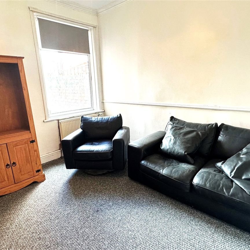 4 Bedroom House - Photo 1
