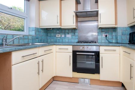 2 bedroom terraced house to rent - Photo 5