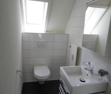 gemütliche 4 Zimmer-Dach-Wohnung mit Balkon ... - Photo 3
