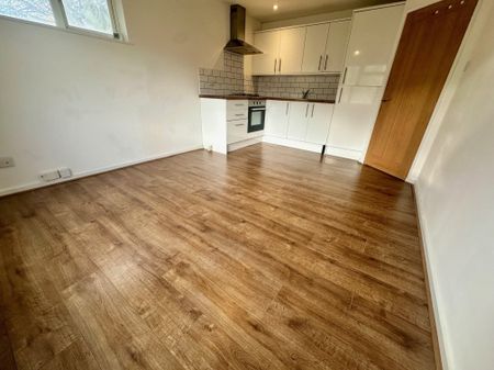 Wescott Way, Bournemouth - Photo 5