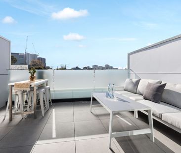 BRAND NEW 3 Bedroom Townhouse in Footscray's Vibrant Heart - Photo 2