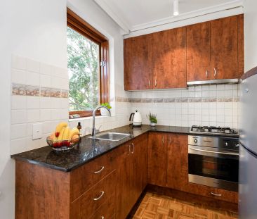 3/86 Ruskin Street, Elwood. - Photo 4