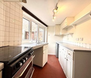 Pigeon Green, Stratford-upon-Avon, CV37 - Photo 3