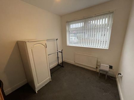 Bournemouth Avenue, Middlesbrough - Photo 3