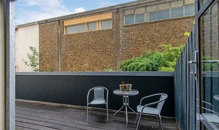 Copenhagen Place, Limehouse, E14 - Photo 5