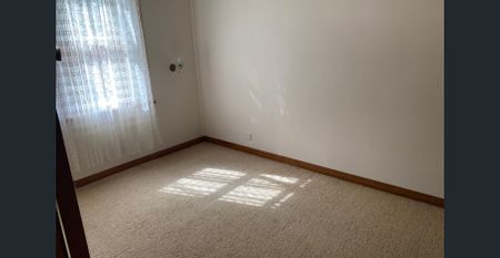 Three bedroom home nestled amongst the bushland - Photo 3