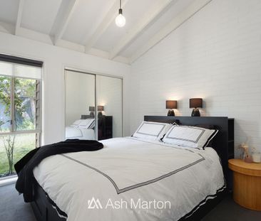 Coastal Two Bedroom Home - Photo 2