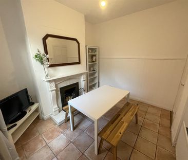 4 Larkstone Street, - Photo 3