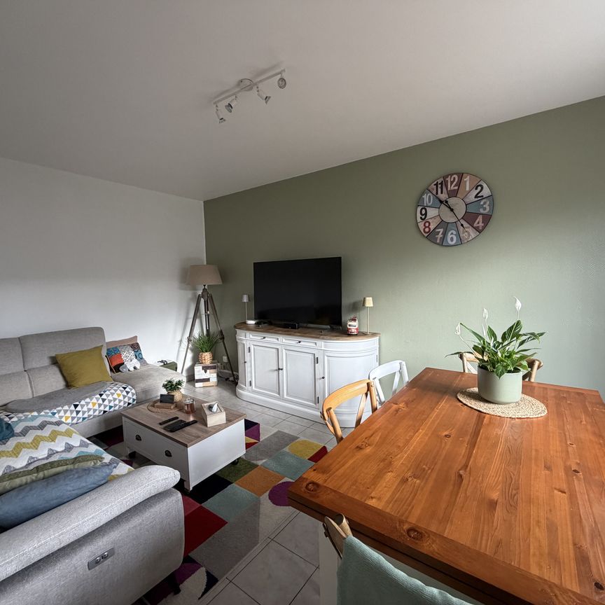 Location Maison 3 pièces 61m² SABLE SUR SARTHE 72300 - Photo 1