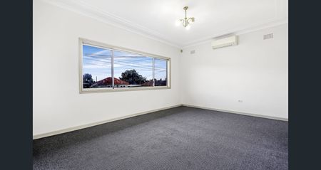 31 Northcott Street, South Wentworthville NSW 2145 - House For Rent | Domain - Photo 4