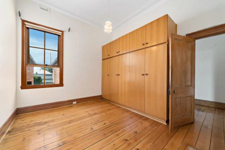 Superb Location & Space! - Photo 5