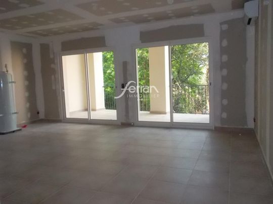 Location Appartement 3 pièces 113m² SALERNES 83690 - Photo 1