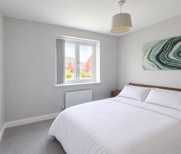 3 bedroom semi-detached house to rent - Photo 4