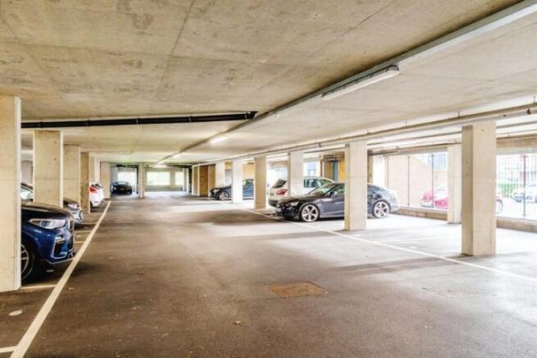 Meridian Way, Southampton - Photo 1