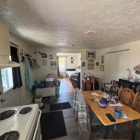 2 CH - 1 SDB - Windsor - $925 /mo - Photo 3