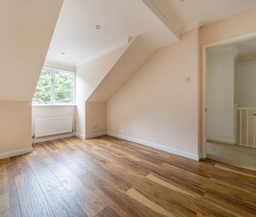 4 bedroom terraced house to rent - Photo 6